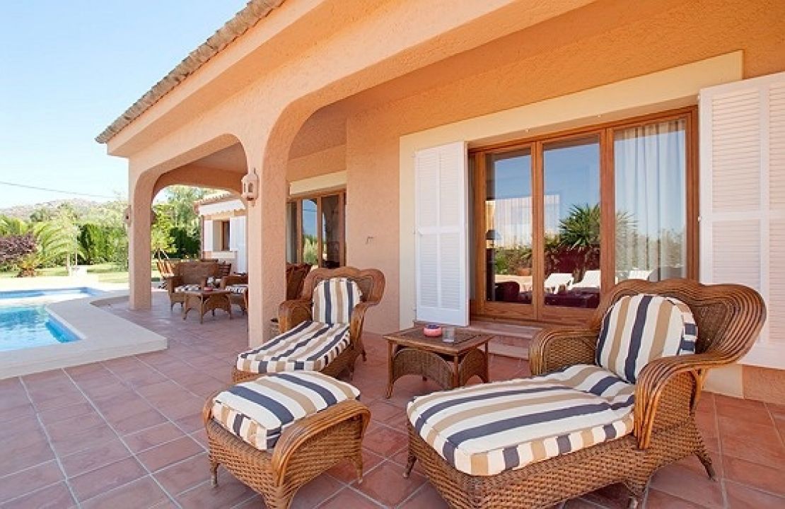 Villa for sale with sea views close to Alcudia Mallorca