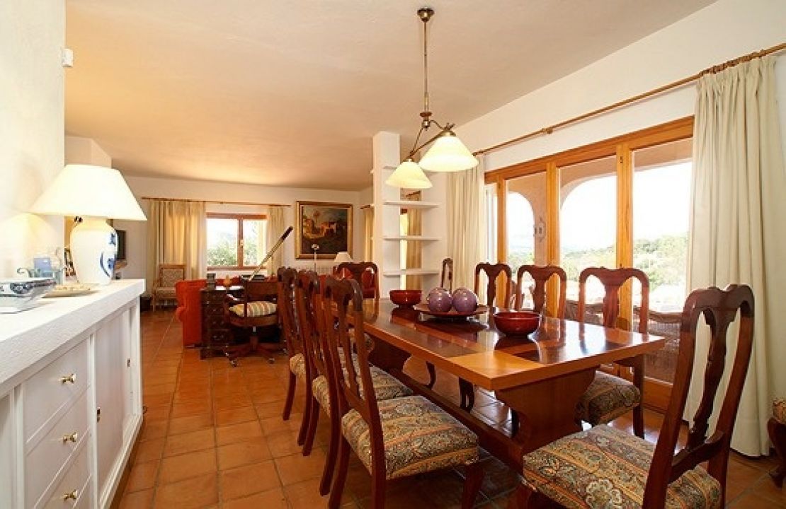 Villa for sale with sea views close to Alcudia Mallorca