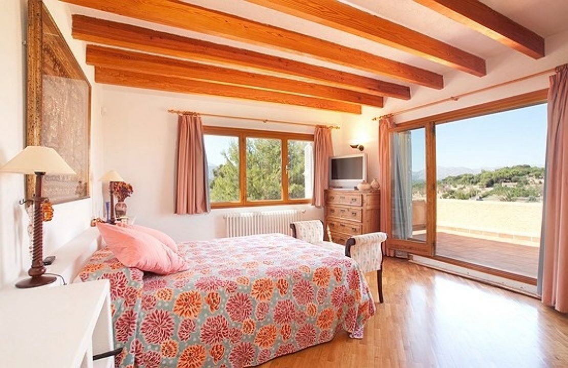 Villa for sale with sea views close to Alcudia Mallorca