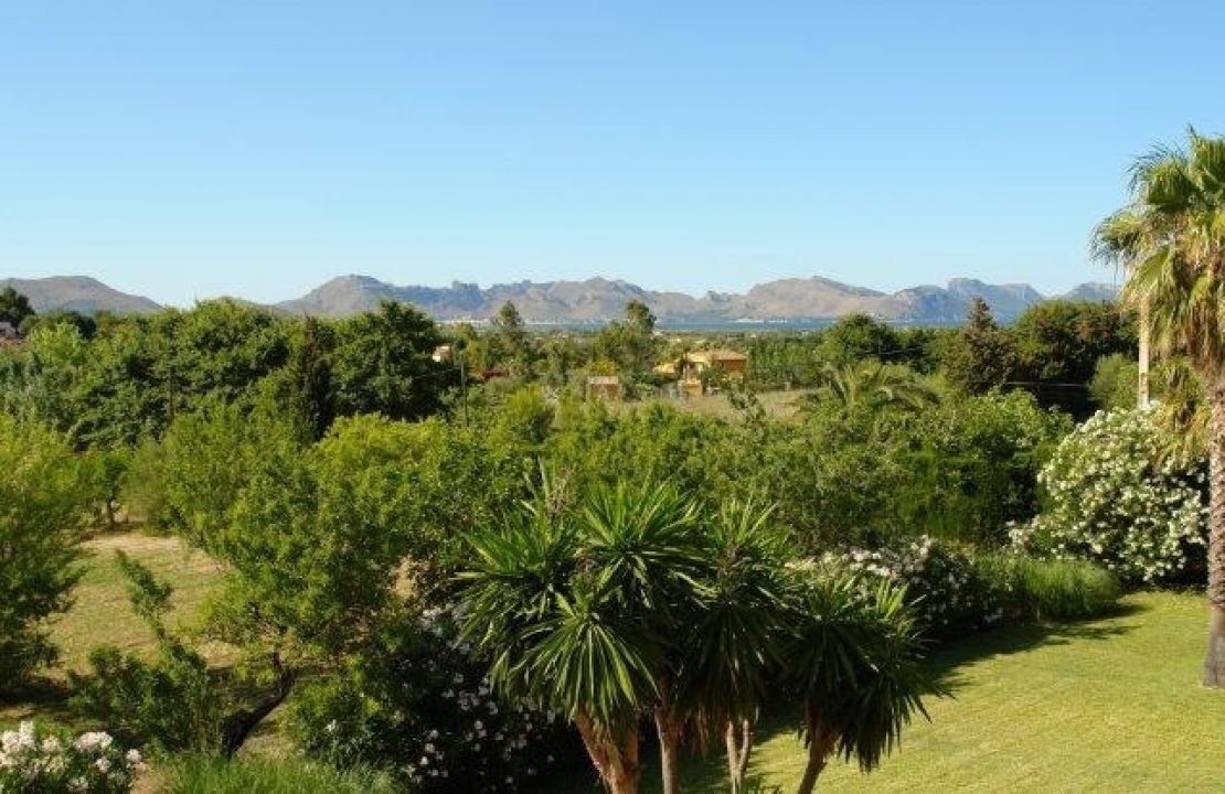 Villa for sale with sea views close to Alcudia Mallorca