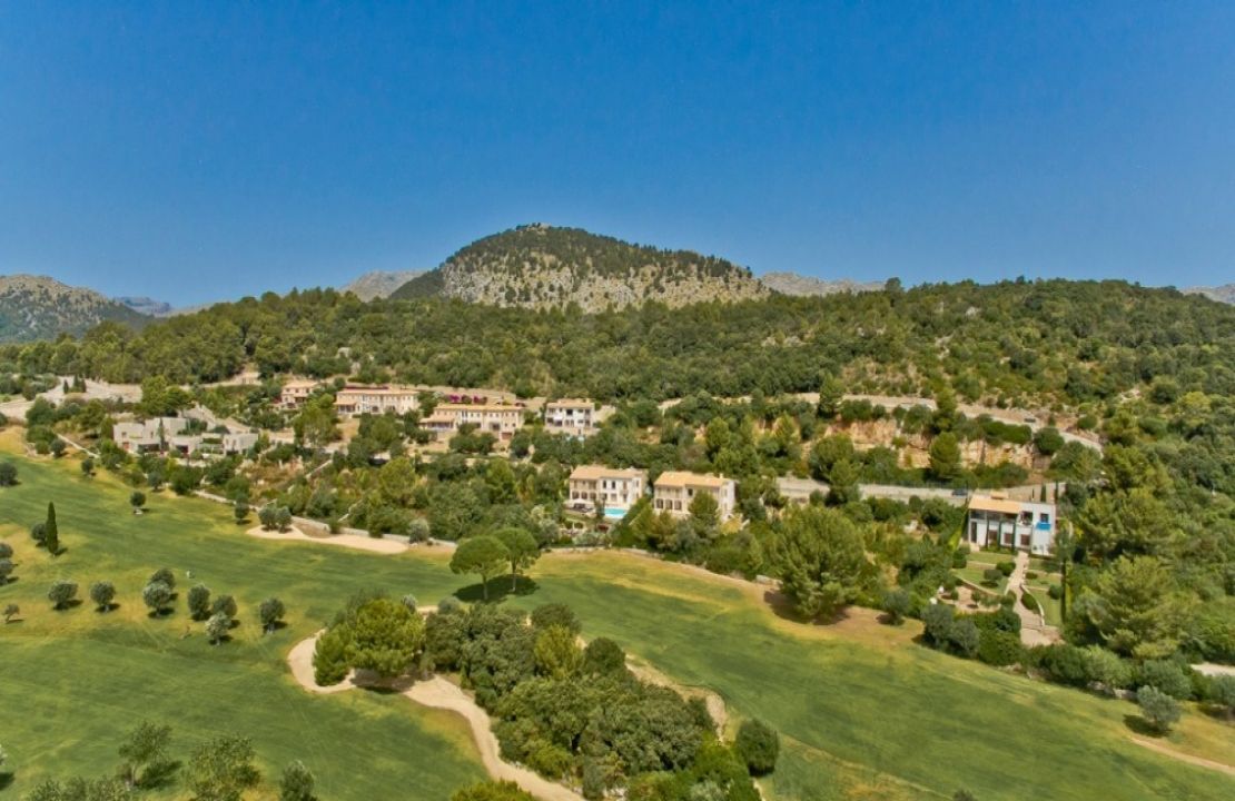 Die nach deutschen Standards gebaute Neubau - Luxusvilla ist eine ideale Gelegenheit sich eine Immobilie in Toplage von Pollensa zu sichern