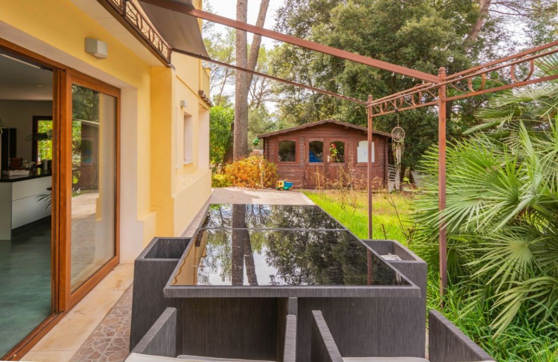Large villa in Mallorca Son Toni Sa Pobla with pool near Golf Pollensa for sale