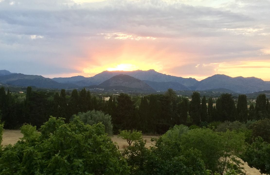 Superb country home between Pollensa and Alcudia with amazing views and holiday rental license