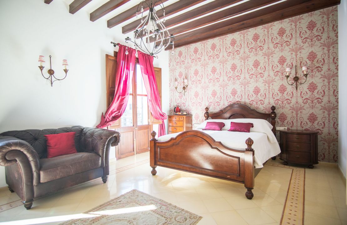 Hotel in Sa Pobla Mallorca with a great business opportunity