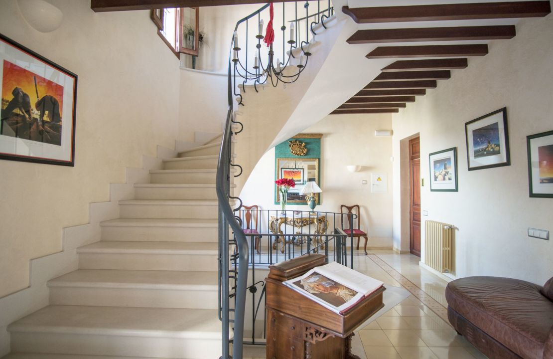 Hotel in Sa Pobla Mallorca with a great business opportunity