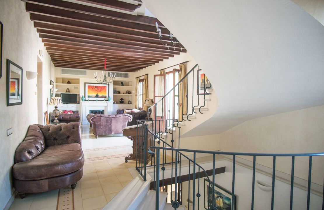 Hotel in Sa Pobla Mallorca with a great business opportunity