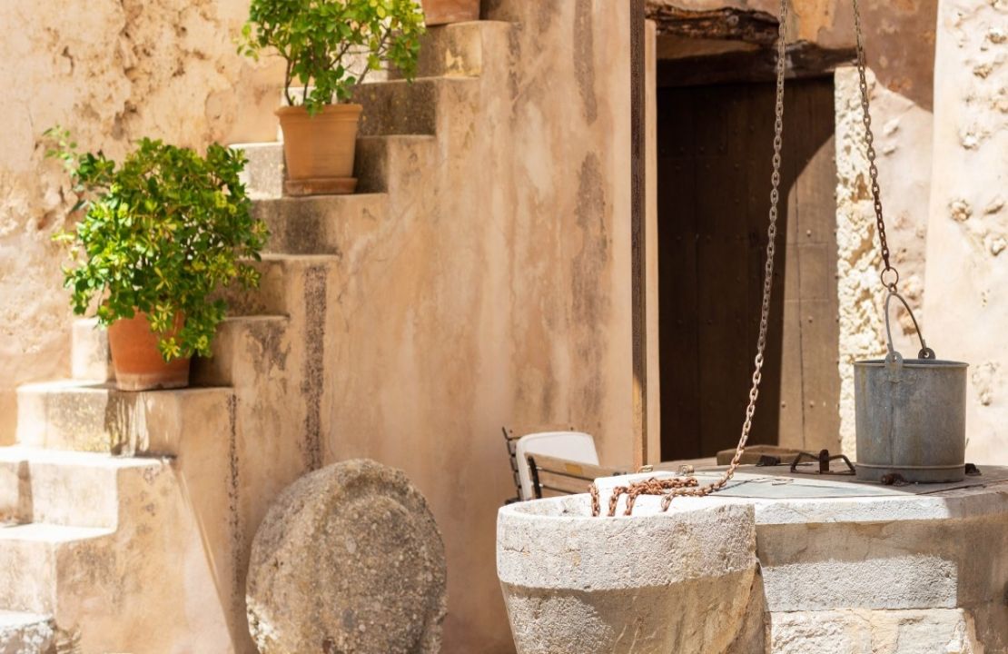 Finca aus dem 13. Jahrhundert in Campanet, Mallorca bestehend aus dem Herrenhaus und seinen vielfältigen Anbauten