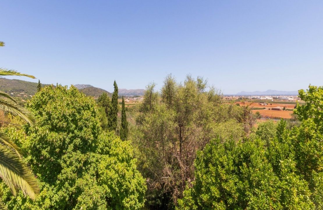 Finca aus dem 13. Jahrhundert in Campanet, Mallorca bestehend aus dem Herrenhaus und seinen vielfältigen Anbauten