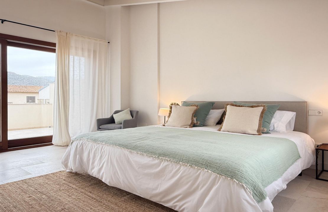 High quality townhouse Pollensa with pool and garage for sale