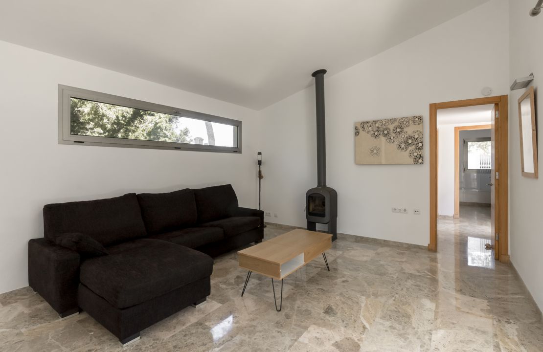 Villa with pool for long term rental in Cala San Vicente Pollensa