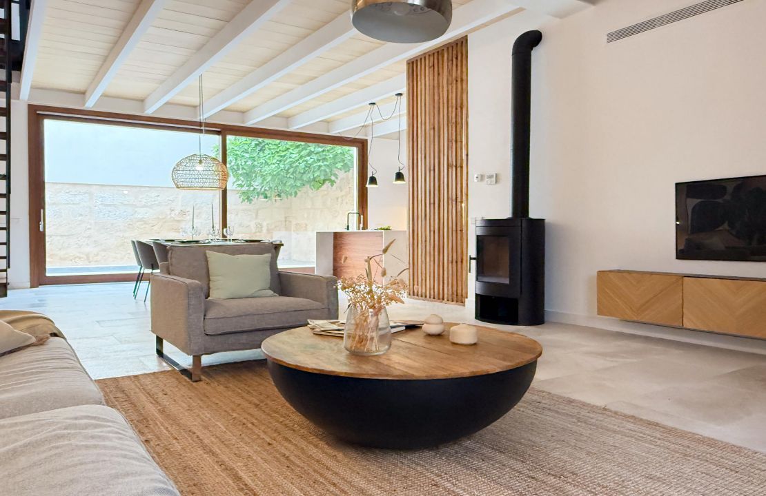 High quality townhouse Pollensa with pool and garage for sale