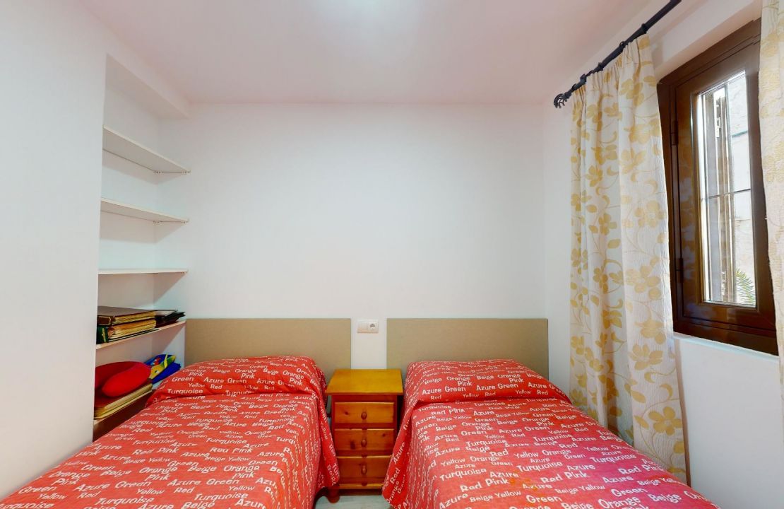 Casa mallorquina para renovar situada en las escaleras del Calvari de Pollensa en venta