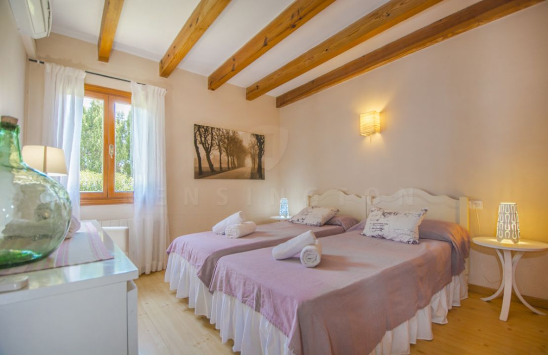 Lovely Villa with holiday rental license and very good location close to Alcudia