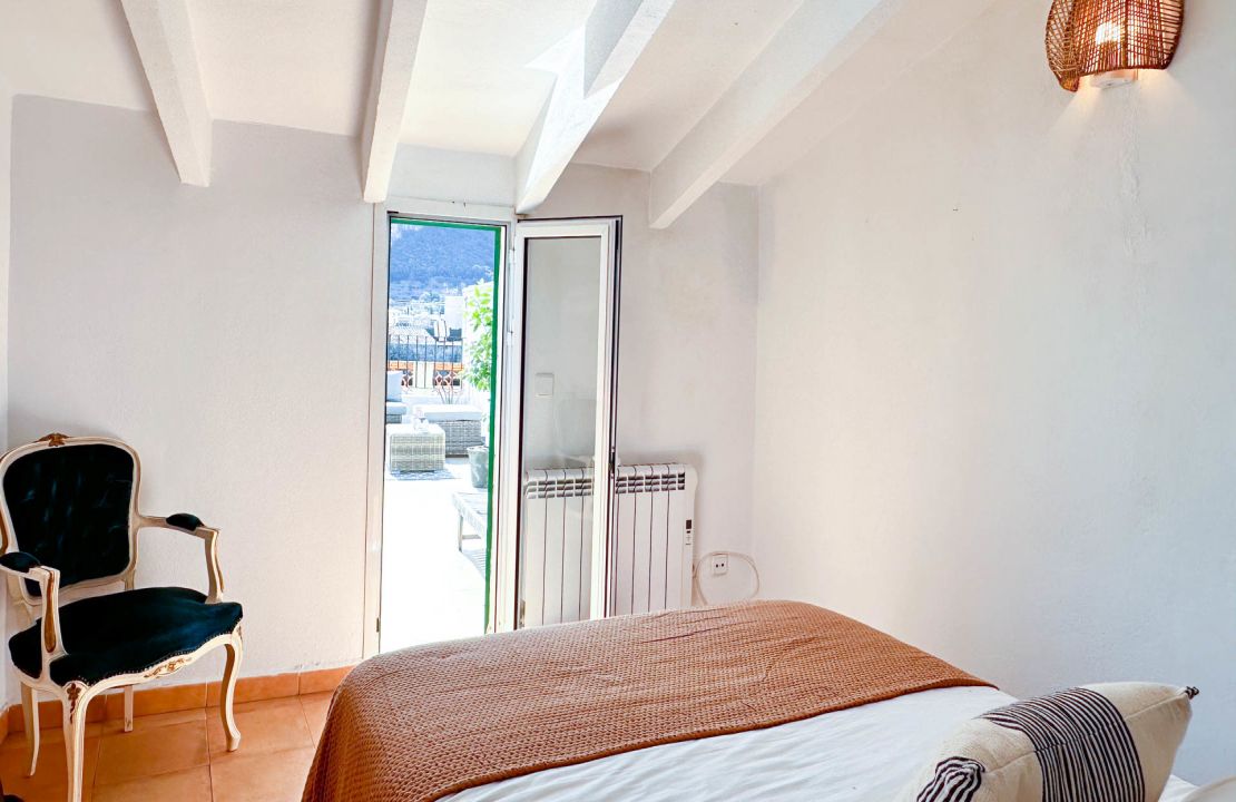 Wundervolles Stadthaus in Pollensa mit Lizenz zur Ferienvermietung und Terrasse zu verkaufen