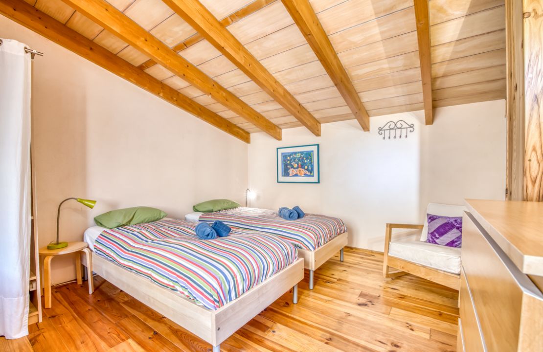 Finca with rental license in Alcudia, Mallorca with stunning views, tennis court and pool for sale