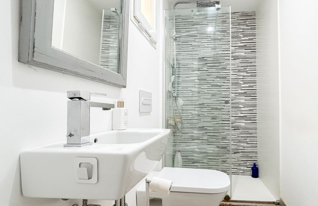 Newly refurbished top floor apartment for sale in Can Picafort with spacious terraces and parking space
