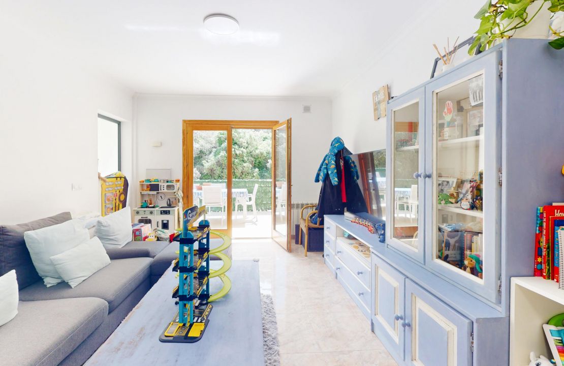 Charming Apartment in Cala San Vicente with pool, close to the Beach