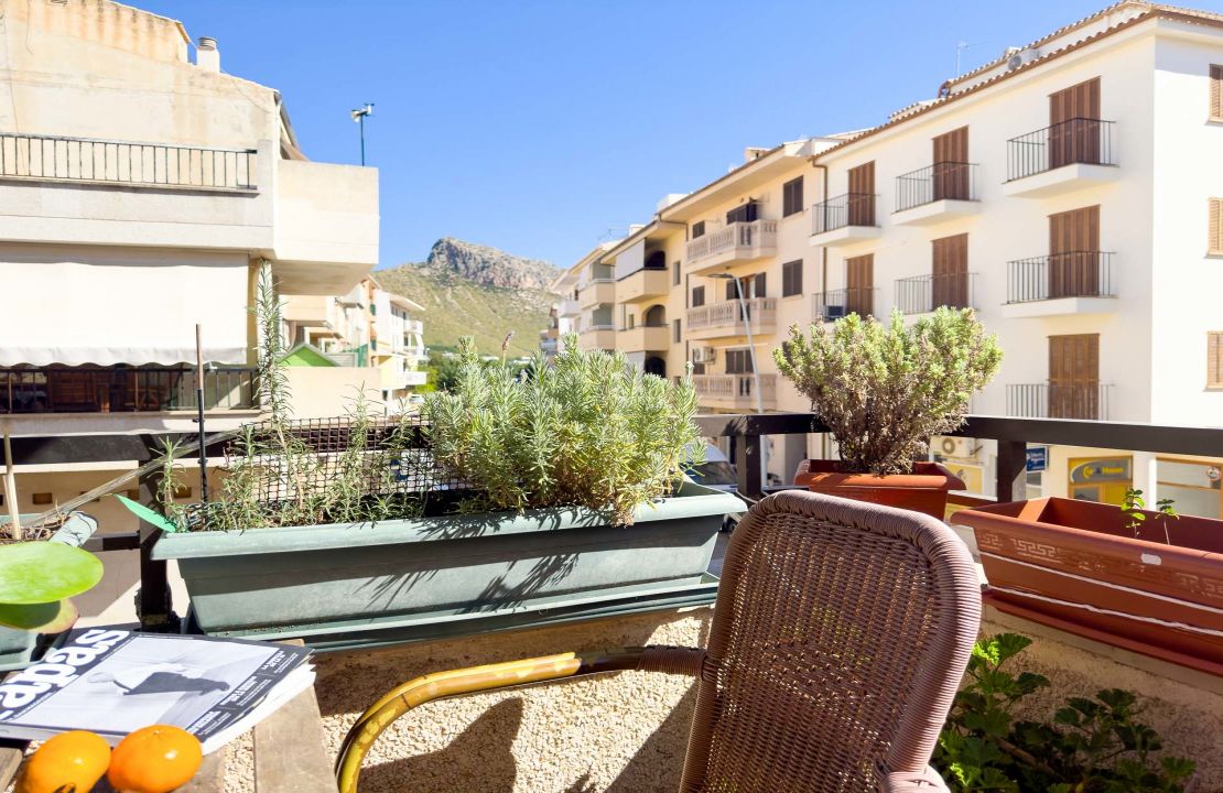 Port de Pollensa gepflegte 3-Schlafzimmer-Wohnung im Zentrum zu verkaufen