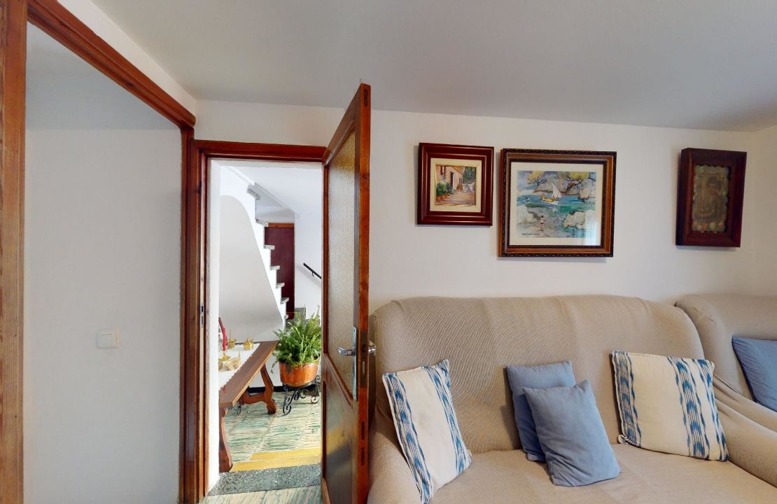 Casa mallorquina para renovar situada en las escaleras del Calvari de Pollensa en venta