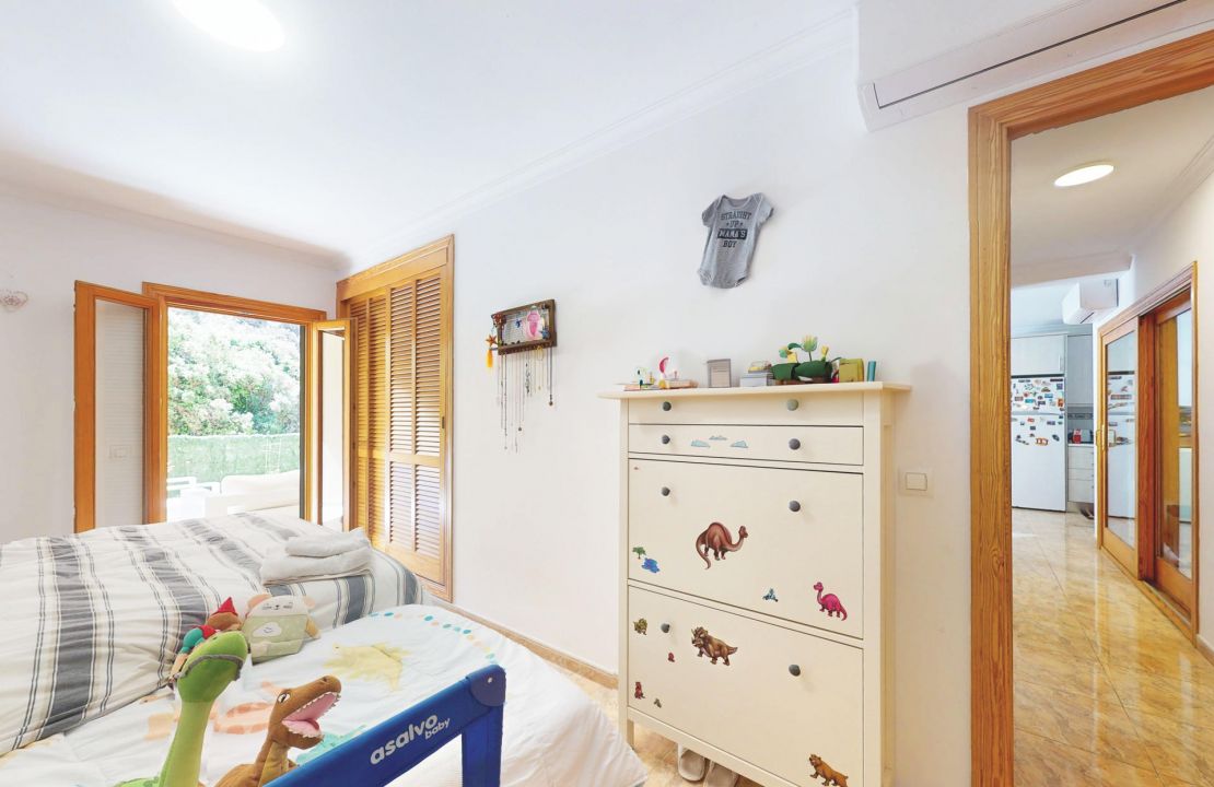 Charming Apartment in Cala San Vicente with pool, close to the Beach
