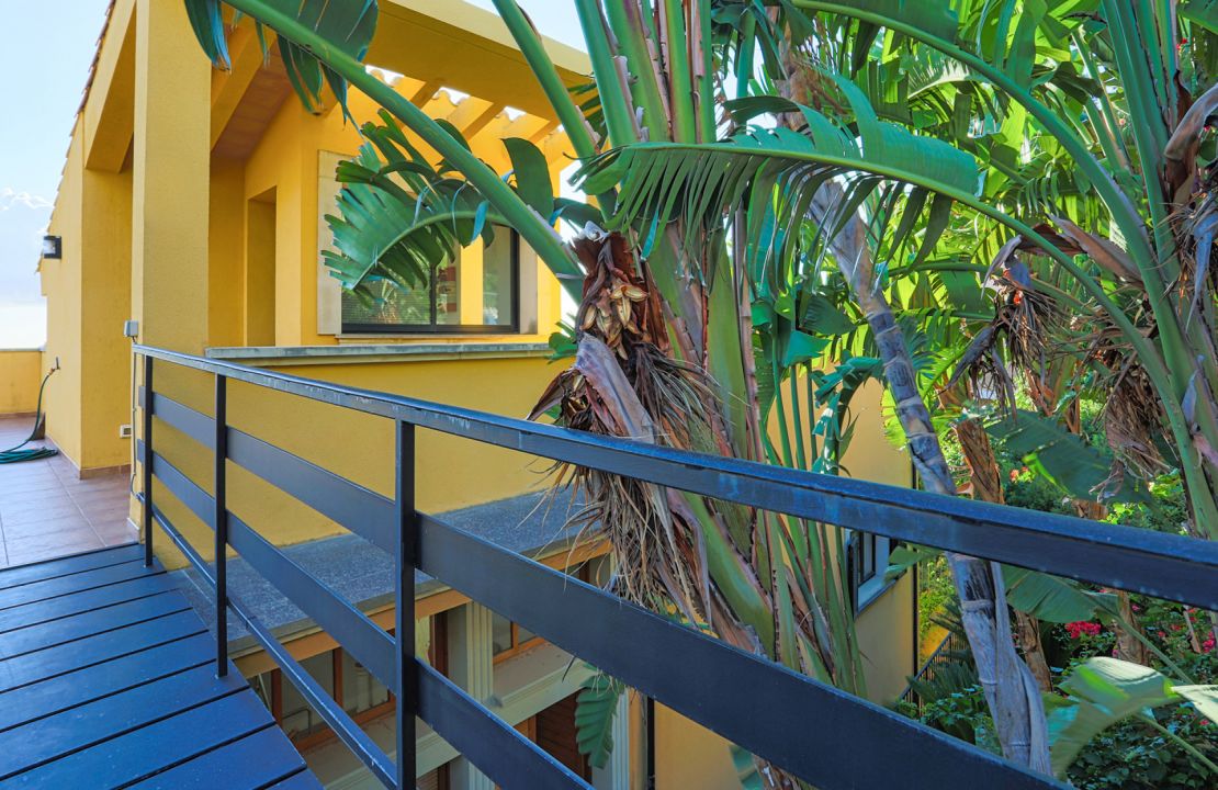 Puerto Pollenca Villa in the exclusive Gotmar region with sea views and holiday rental license