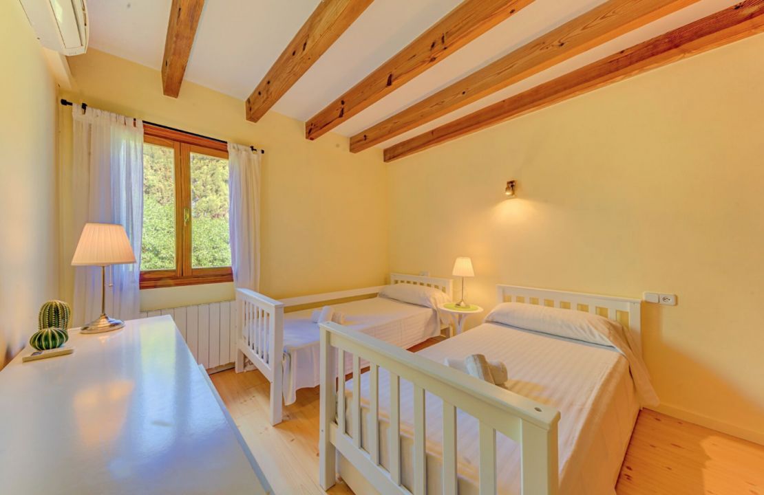 Lovely Villa with holiday rental license and very good location close to Alcudia
