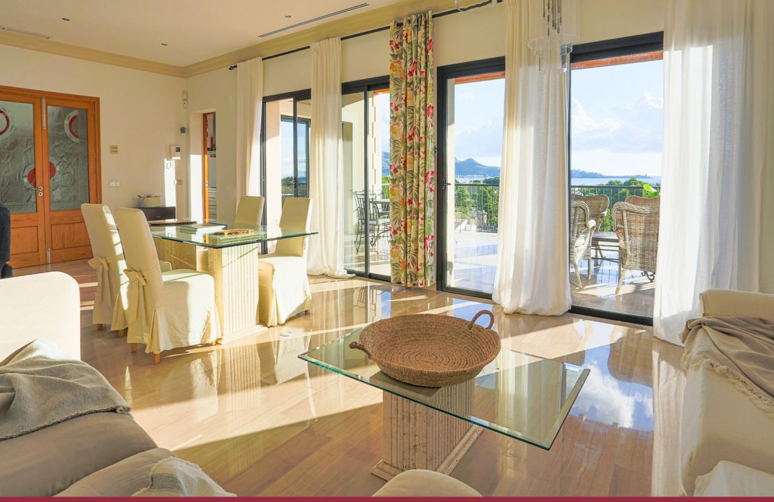 Puerto Pollenca Villa in the exclusive Gotmar region with sea views and holiday rental license