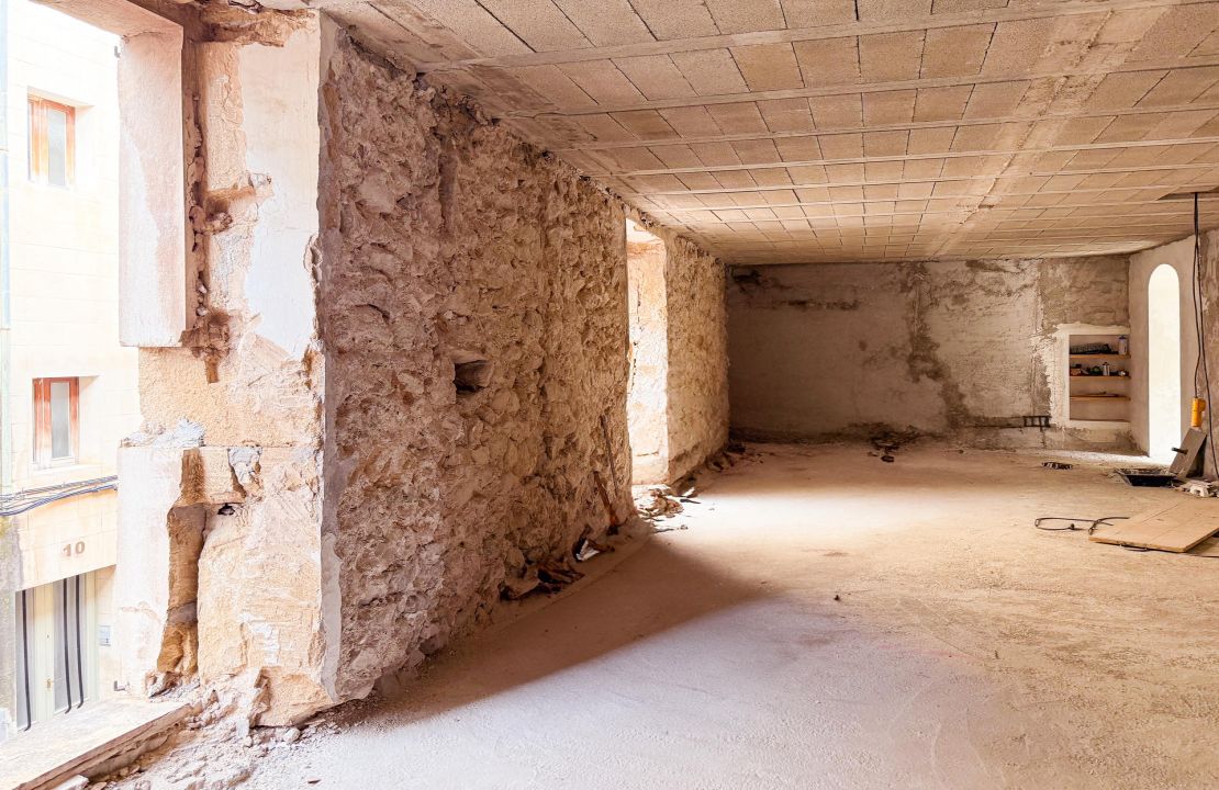 Casa señorial histórica en Pollensa con jardín, garaje y terrazas – Proyecto de renovación