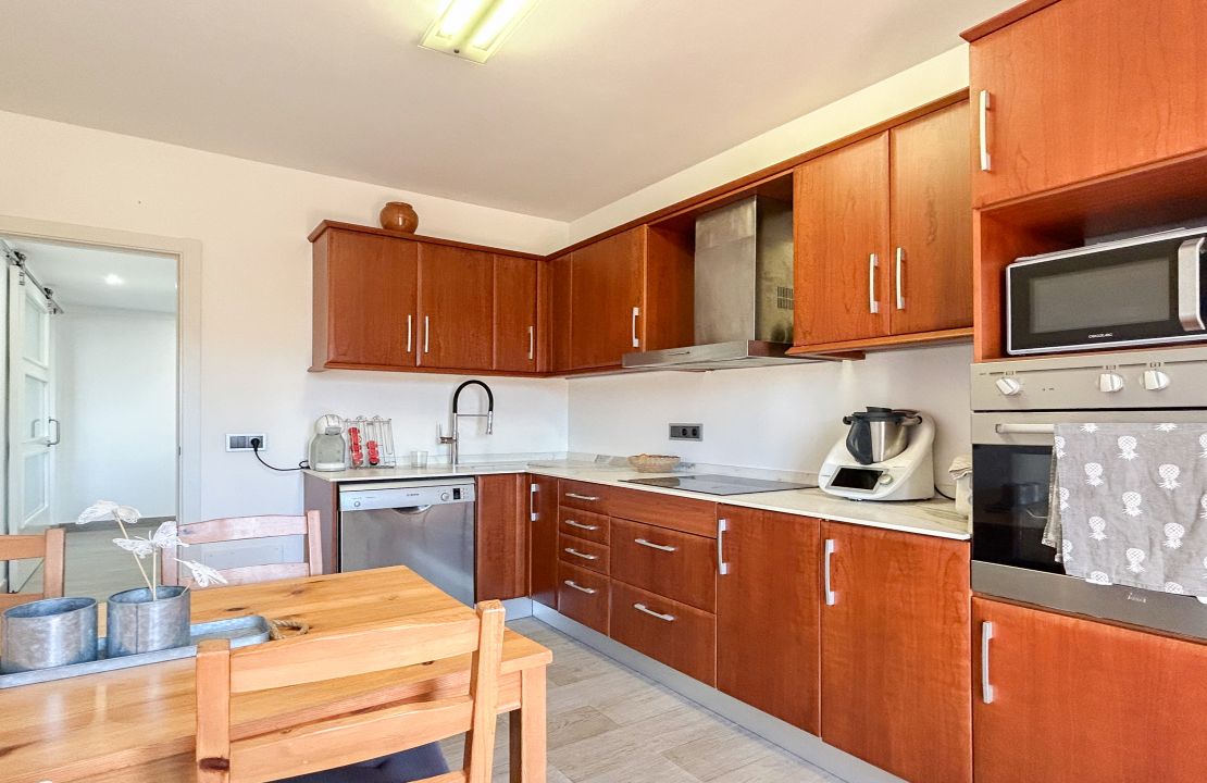 Newly refurbished top floor apartment for sale in Can Picafort with spacious terraces and parking space