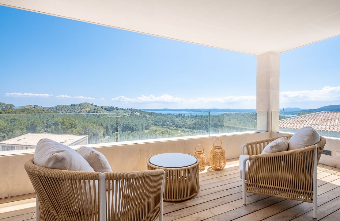 Moderne Neubauvilla mit Meeresblick in Bonaire, Alcudia