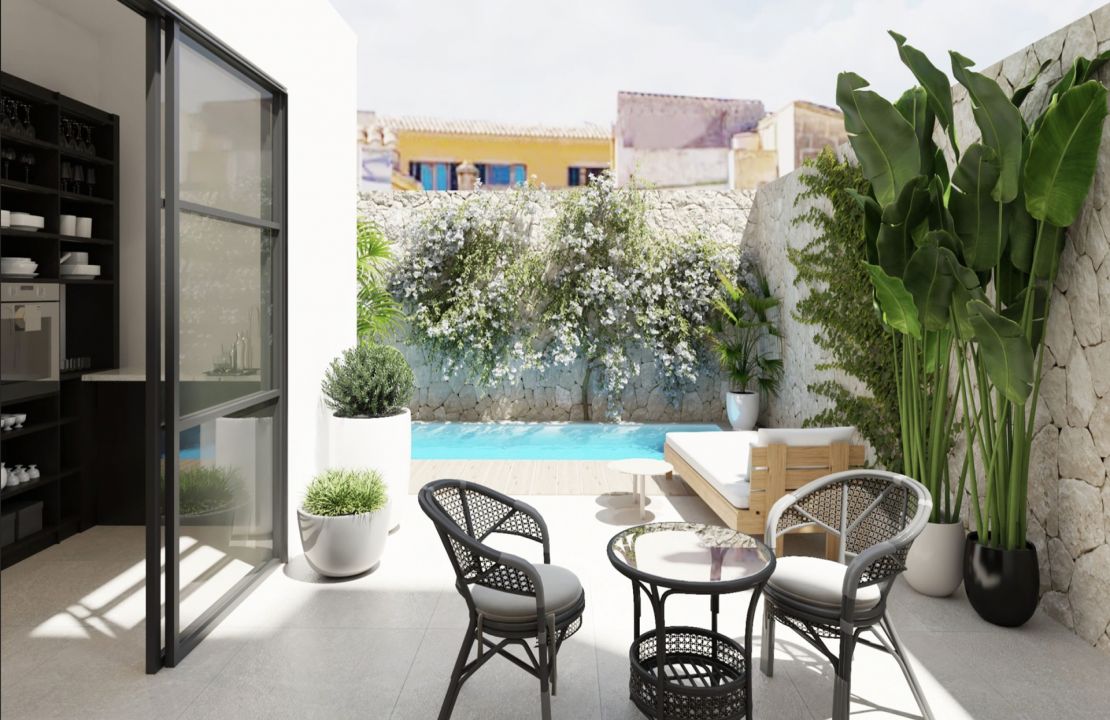Traditionelles Stadthaus Pollensa im neuen, komplett renovierten Stil mit Pool und Patio zu verkaufen