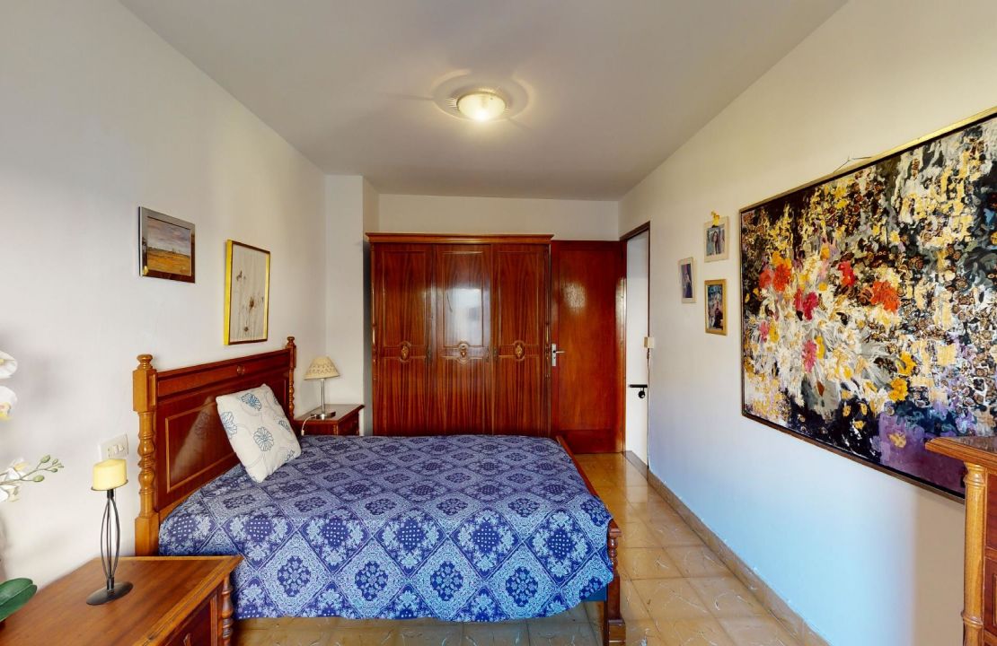Casa mallorquina para renovar situada en las escaleras del Calvari de Pollensa en venta