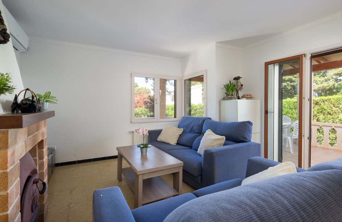 Attraktive Villa in Bonaire Alcudia mit Lizenz zur Ferienvermietung und Pool zu verkaufen