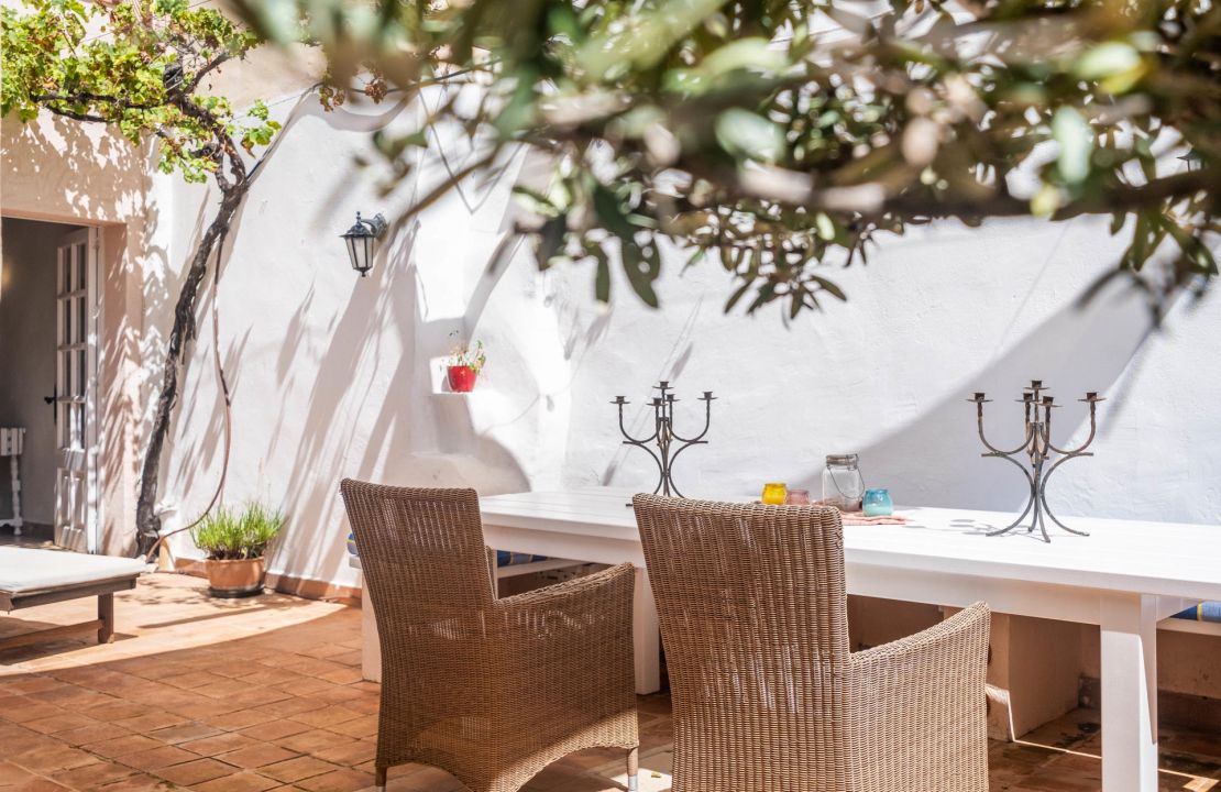 Charming townhouse in old town Pollensa with large patio