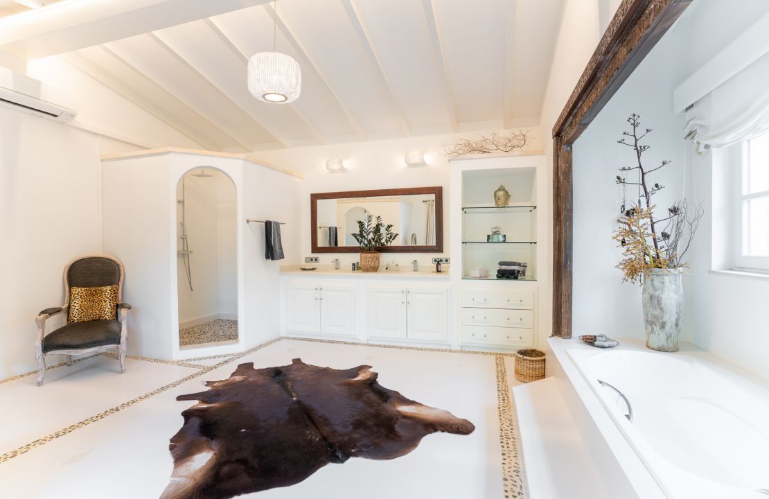Country house for sale, Selva - Mallorca with private swimming pool