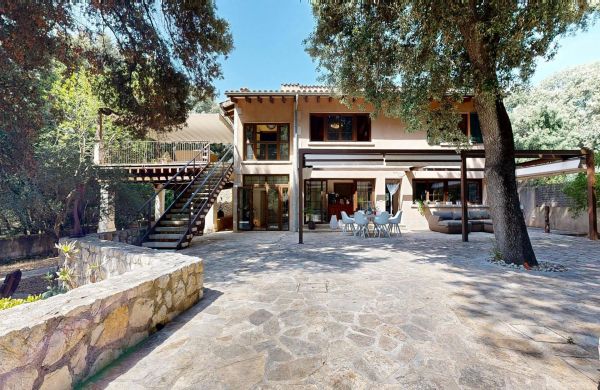 Charmante Villa in Son Toni – Ein Refugium voller Eleganz und Ruhe
