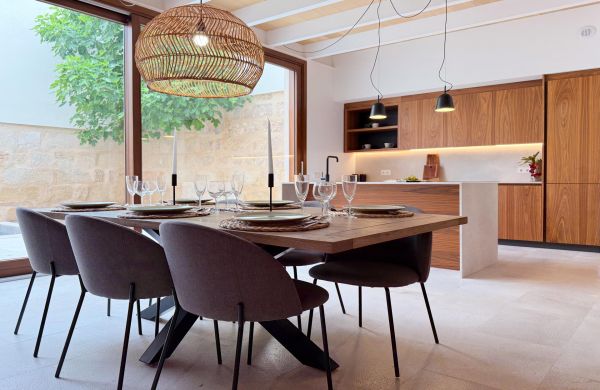 High quality townhouse Pollensa with pool and garage for sale
